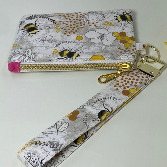 Cute and Colorful Queen Bee Print Wristlet Coin Purse Wallet - Picture 2 of 6
